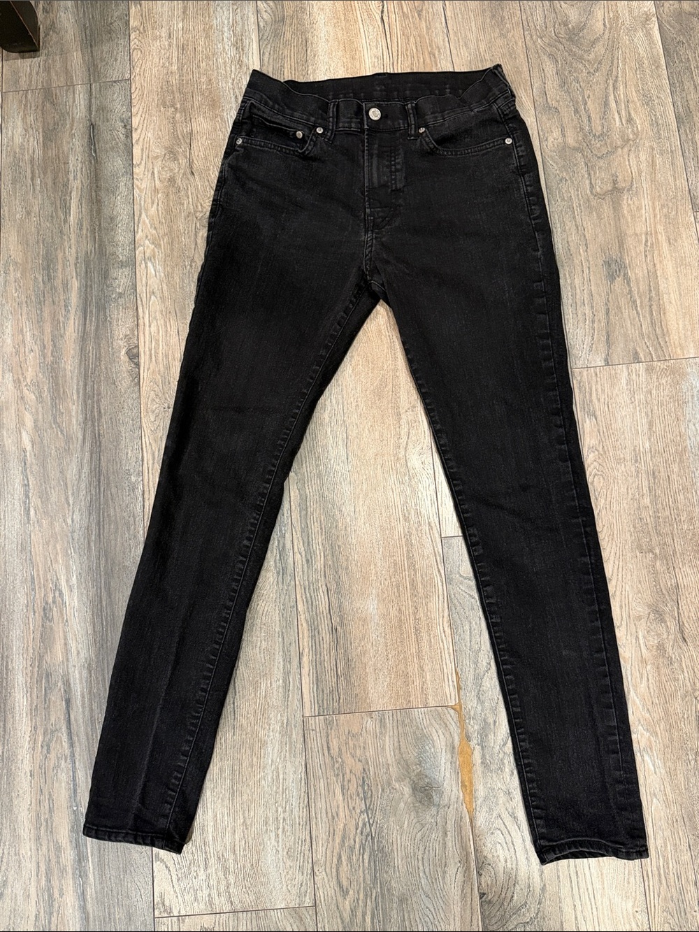 Classic Black High-Rise Skinny Jeans